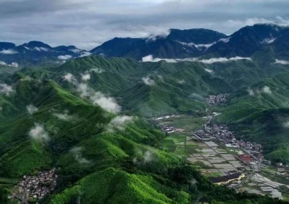到2030年，碳排放統(tǒng)計核算體系構(gòu)建完成！8部門聯(lián)合印發(fā)《完善碳排放統(tǒng)計核算體系工作方案》