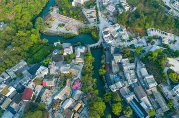 近日，浙江省財(cái)政廳、浙江省生態(tài)環(huán)境廳發(fā)布公告，提前下達(dá)2025年省生態(tài)環(huán)境保護(hù)專項(xiàng)資金，本次下達(dá)資金6.8億元。